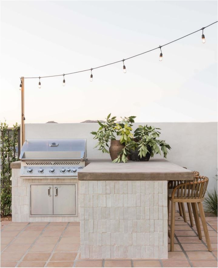 The Ultimate Outdoor Kitchen: A Haven for Cooks and Entertainers