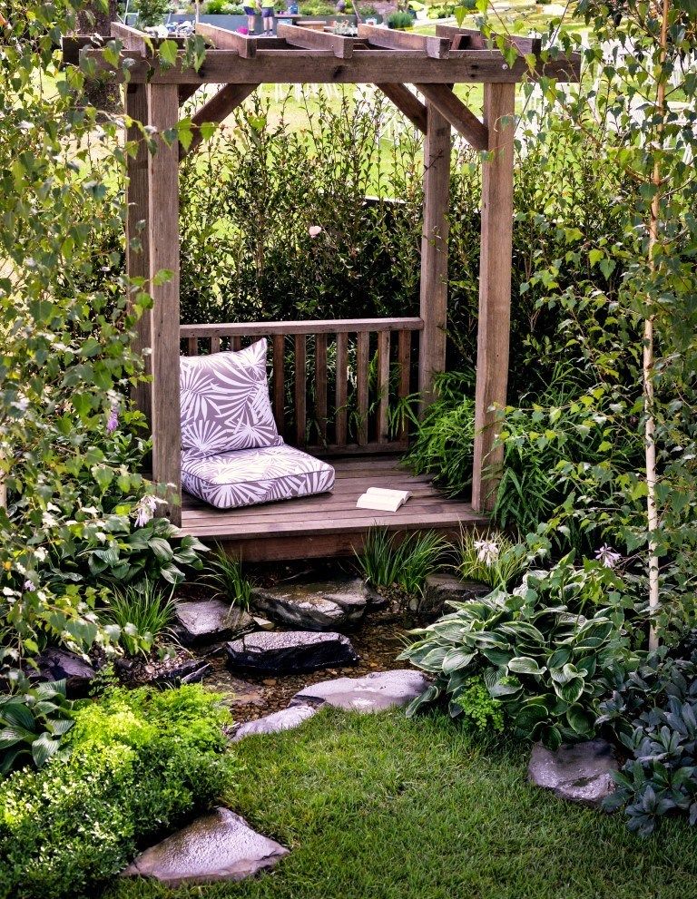 The Versatile Beauty of Garden Seats