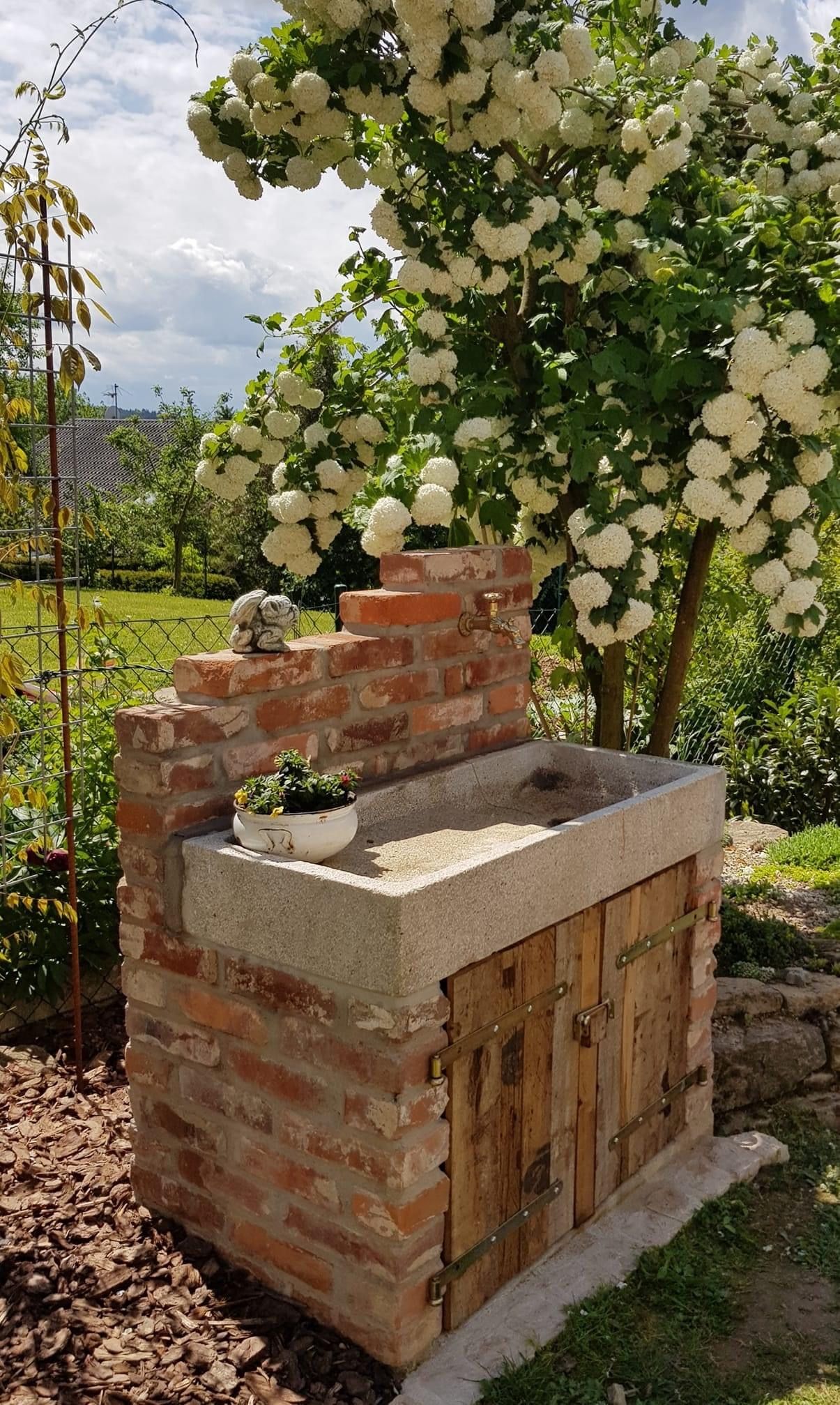 The convenience of a garden sink for outdoor chores