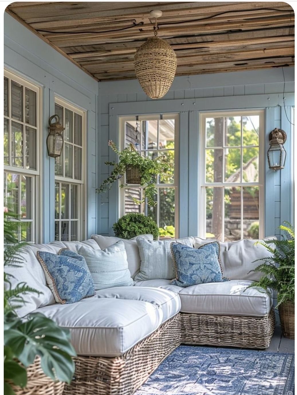 Three season porch ideas: Enhancing your outdoor living space