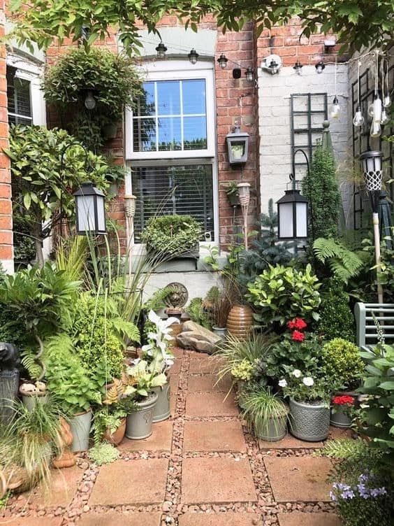 Transform Your Outdoor Space with These Gorgeous Courtyard Garden Ideas