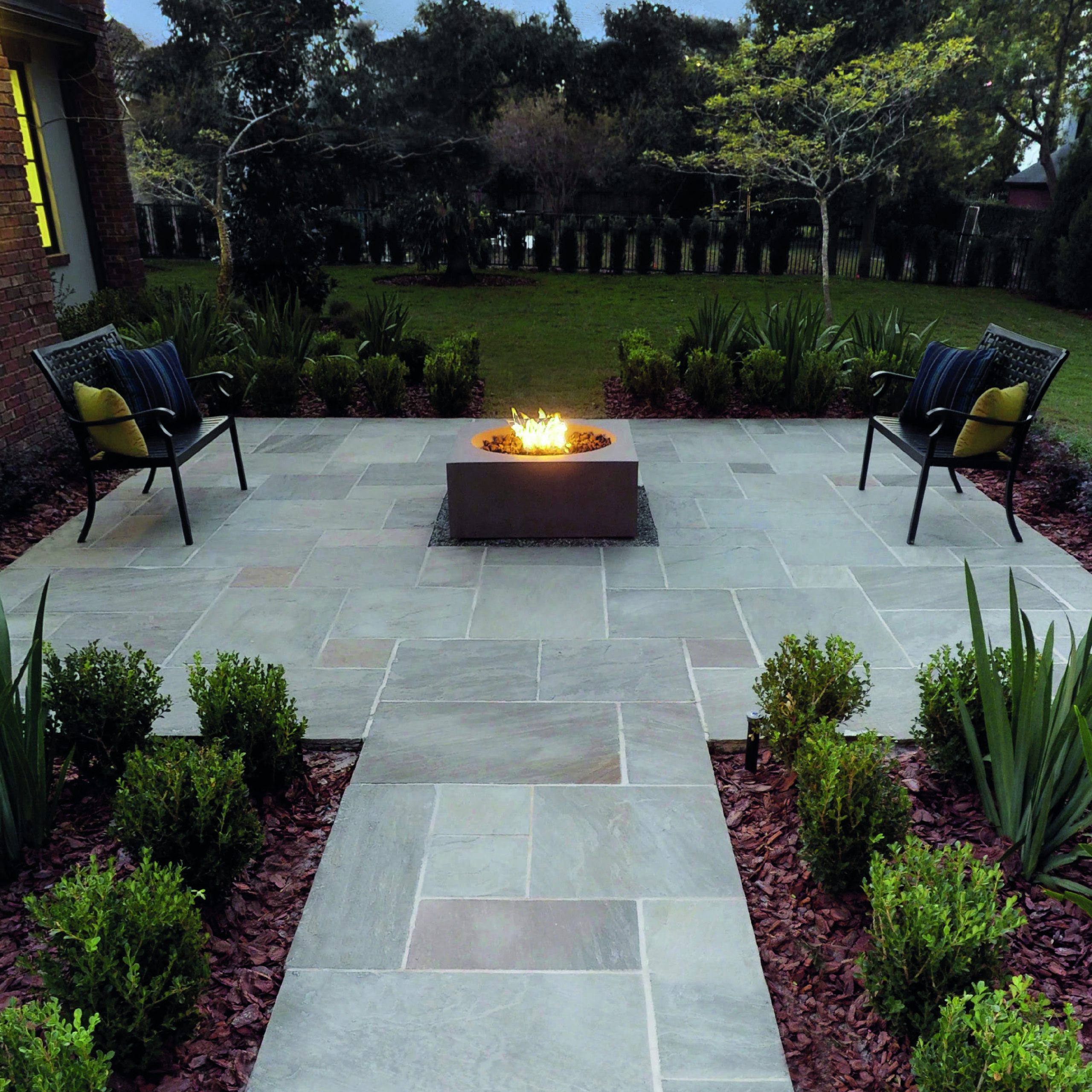 Transform Your Outdoor Space with These Stunning Paver Patio Ideas