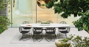 outdoor dining set