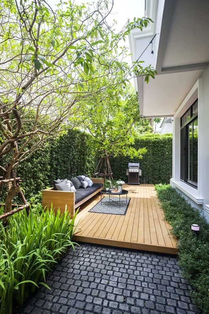 Transforming Your Small Backyard into a Garden Oasis