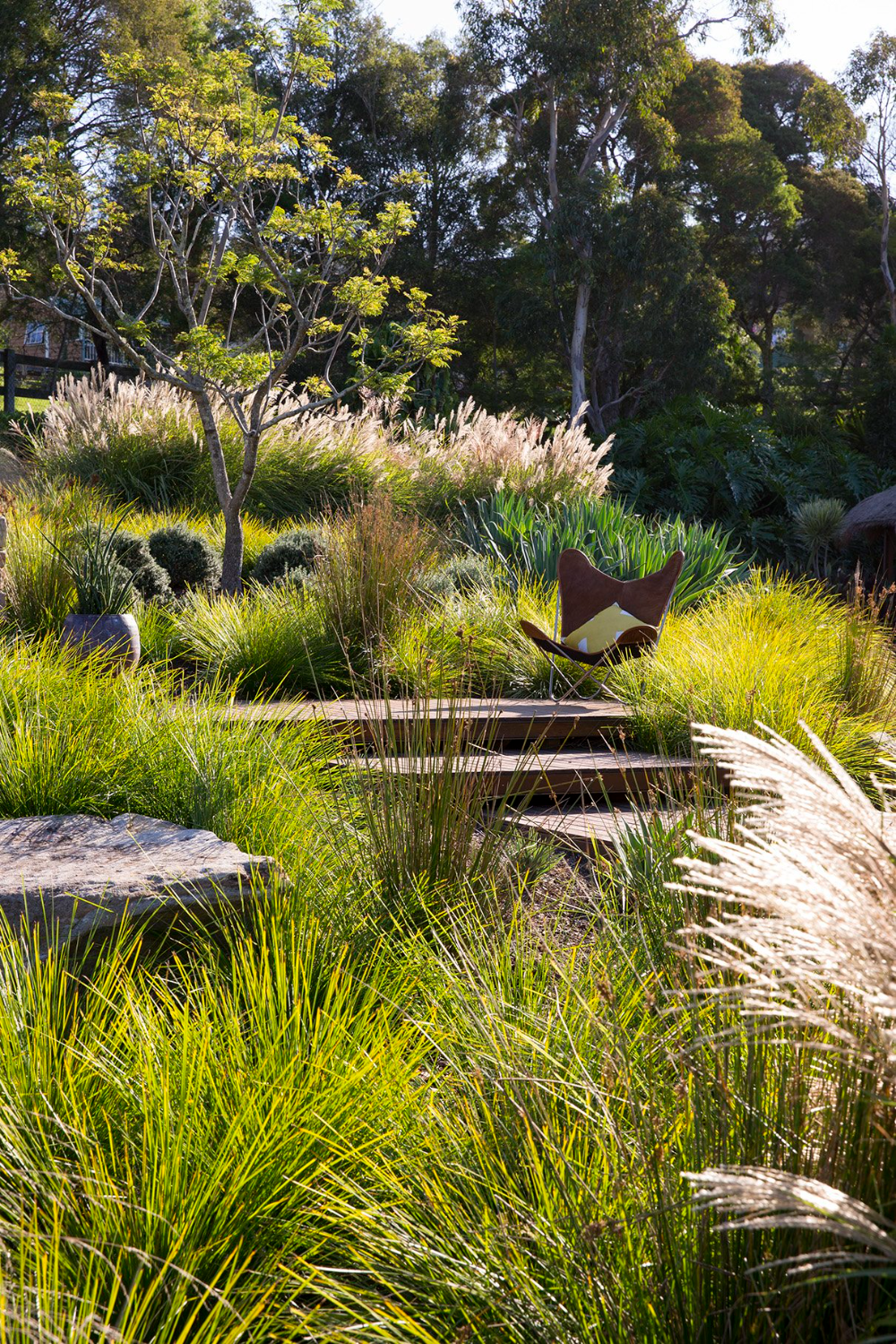 Transforming the Slopes: How to Landscape a Hillside for Maximum Curb Appeal