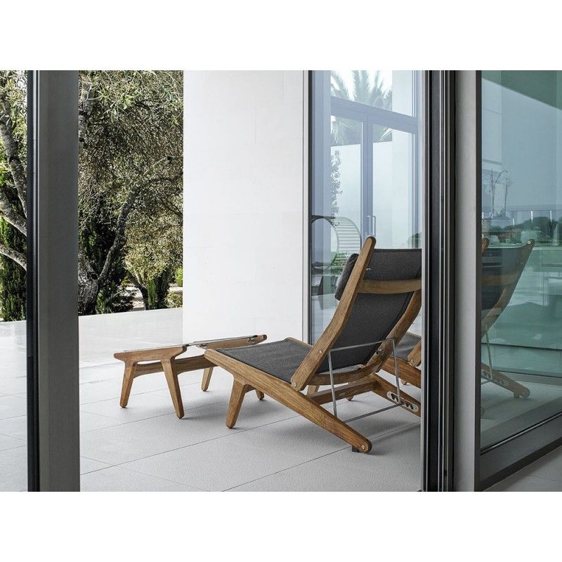 Ultimate Relaxation: The Perfect Outdoor Recliner for Your Outdoor Oasis