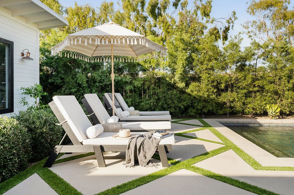 Upgrade Your Outdoor Space with Stylish Pool Furniture