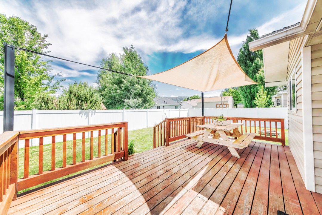 Backyard Deck Ideas on a Budget: Creating an Outdoor Oasis without .