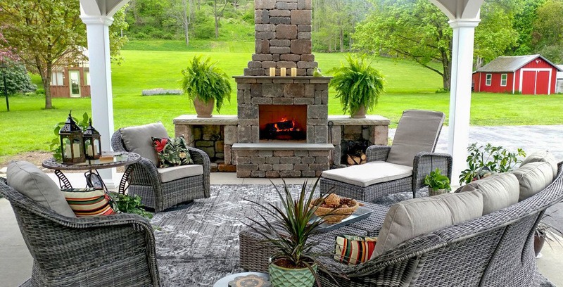 How to Build An Outdoor Fireplace Step-by-Step Guide - #BuildWithRom