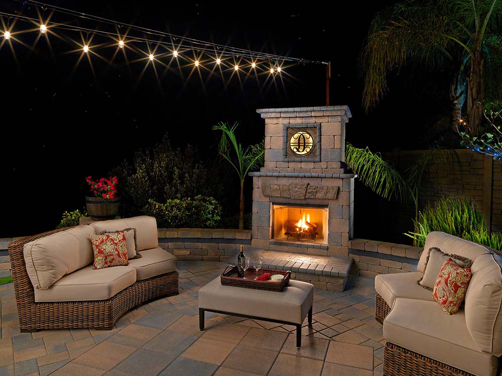 Outdoor Fireplaces from System Pave