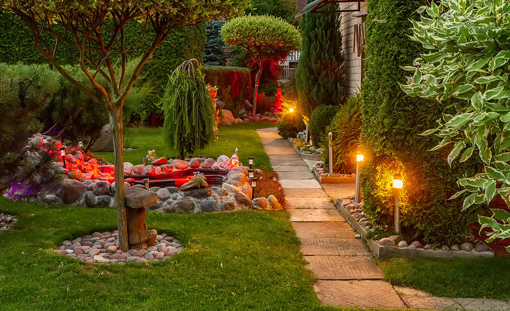 Backyard Landscape Ideas - The Home Dep