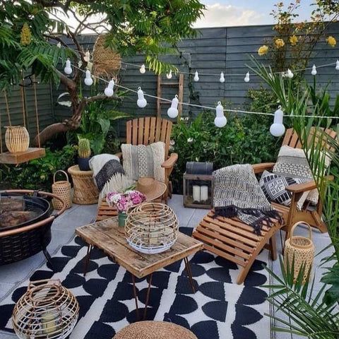 5 Must Haves For A Urban Boho Outdoor Space | Boho outdoor space .