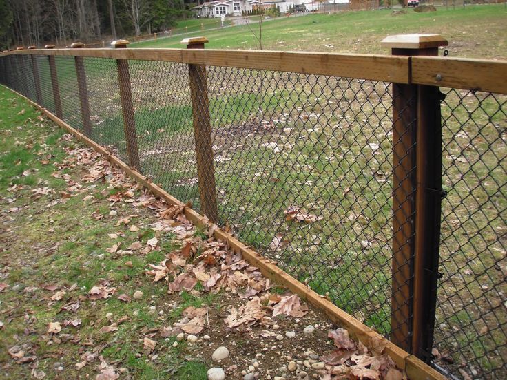 Custom Chain Link and Wood Fen