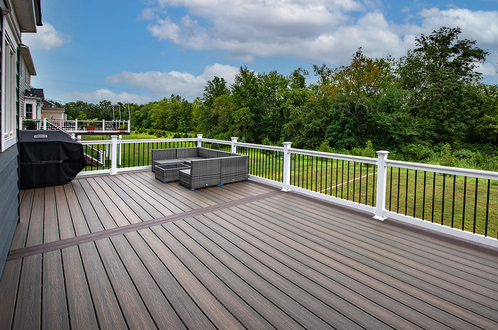 How Much of a Gap Should be Between Composite Deck Boards? | Royal .