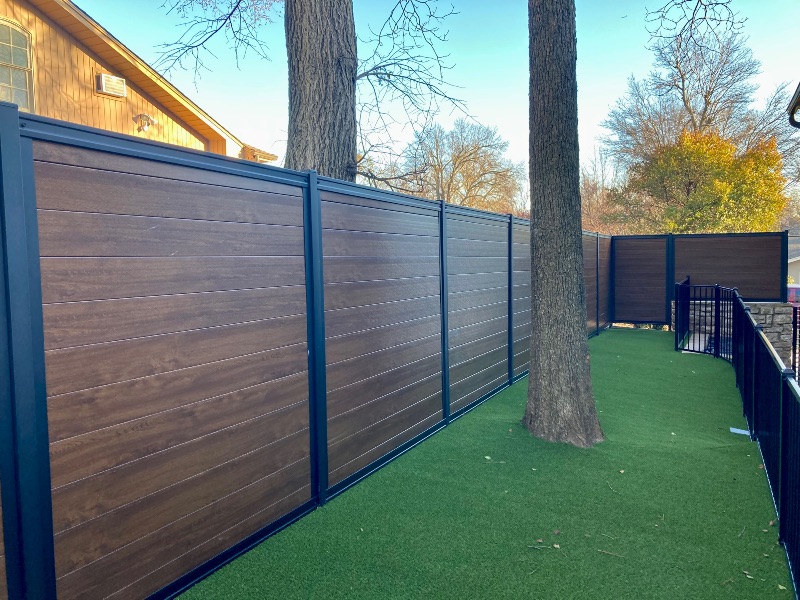 The Benefits of Composite Fencing for
Your Home