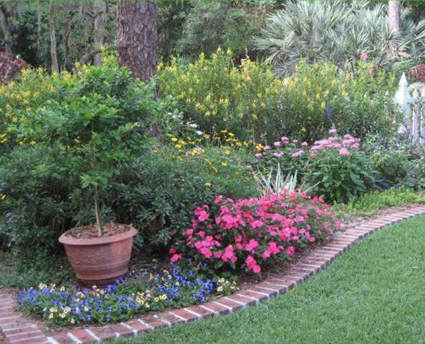 Cottage Gardens - Florida-Friendly Landscaping™ Program .