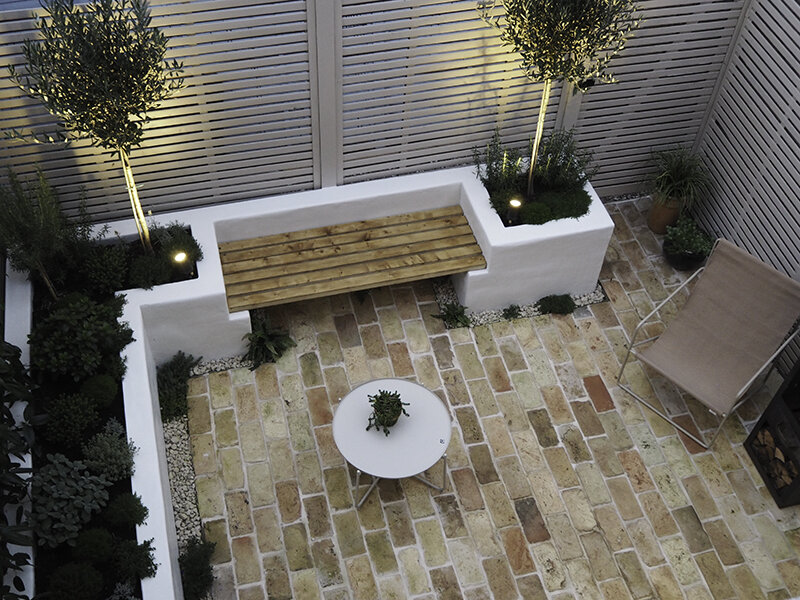 SMALL COURTYARD GARDEN: BEFORE AND AFTER — luke arthur wel