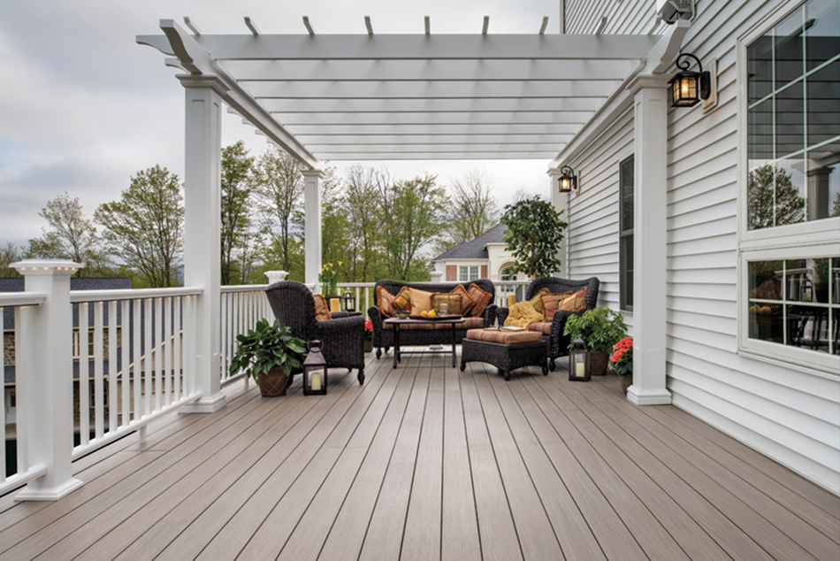 Deck Design Options from Iron River Constructi