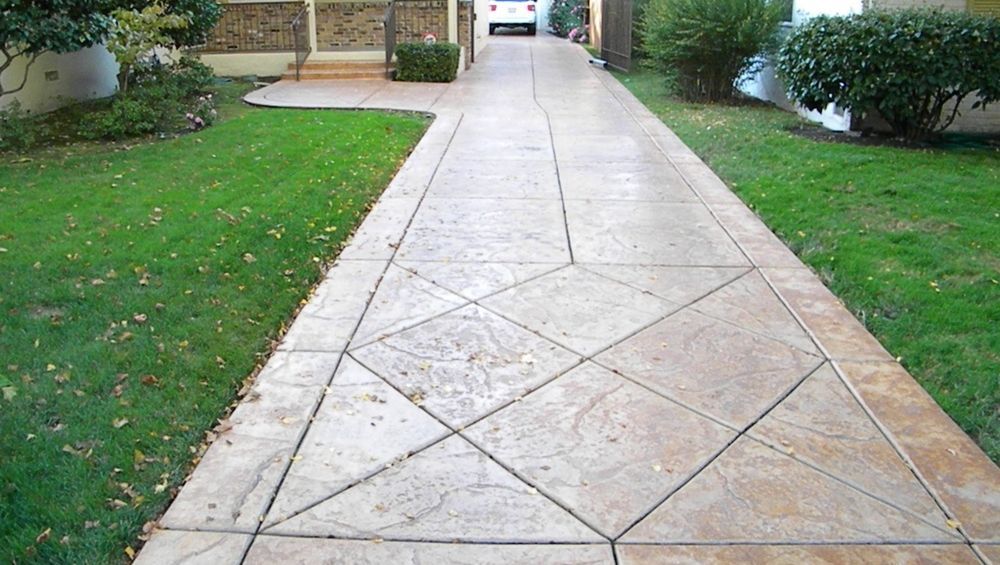 TRANSFORMING A DRIVEWAY WITH UNBEATABLE DESIGN IDE