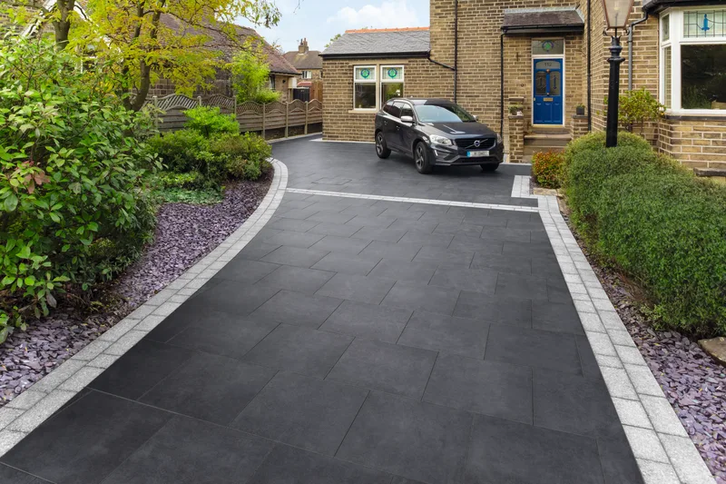 Creative Driveway Designs to Enhance Your  Home’s Curb Appeal