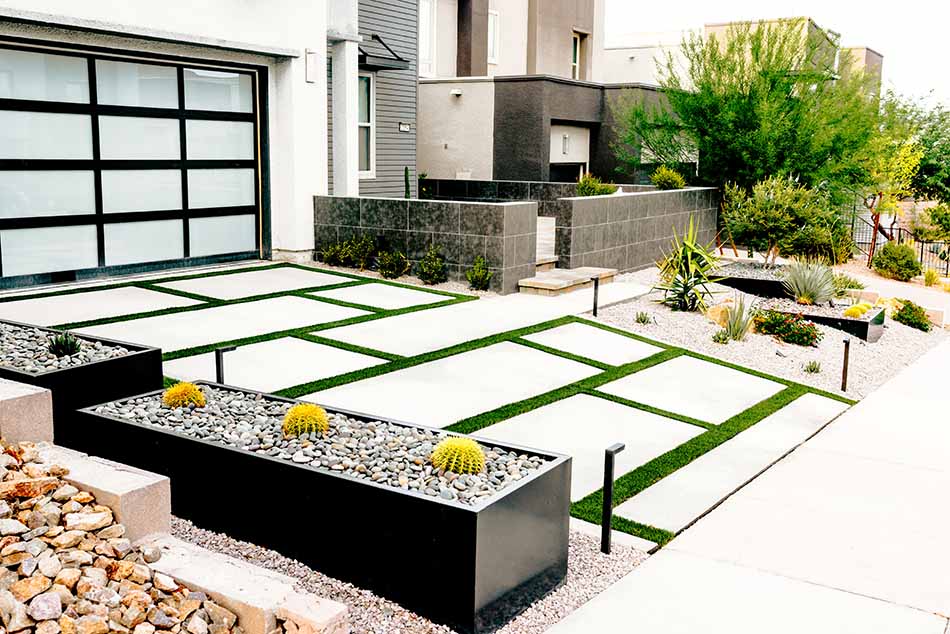 Hot and Trending: Driveway Landscaping Ide