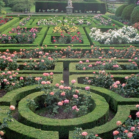 30 English Gardens To Visit - Design Ideas for English Garde