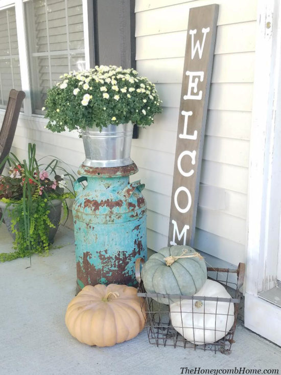 Front Porch Ideas for Fall - The Honeycomb Ho