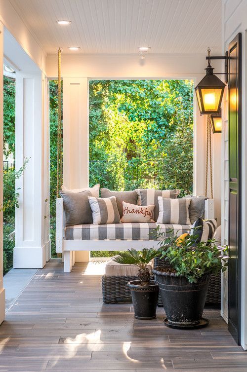 35 Welcoming And Beautiful Farmhouse Porches - DigsDi