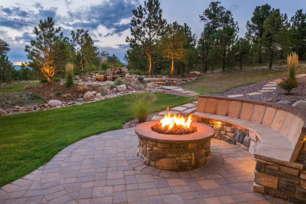 Flagstone Patios Ideas: 8 Stunning Flagstone Patio Designs | Stone .