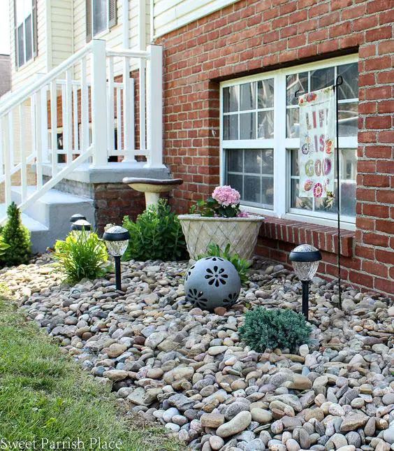 18 Best Grey Rock Landscaping Ideas and Designs | Landscaping with .