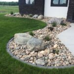 Edging/Rock/Mulch | Scenic Landscaping, Inc. - West Fargo, ND .