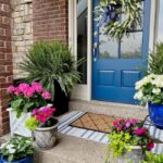 Pretty Small Front Porch Decorating Ideas for Summer - Perfecting .