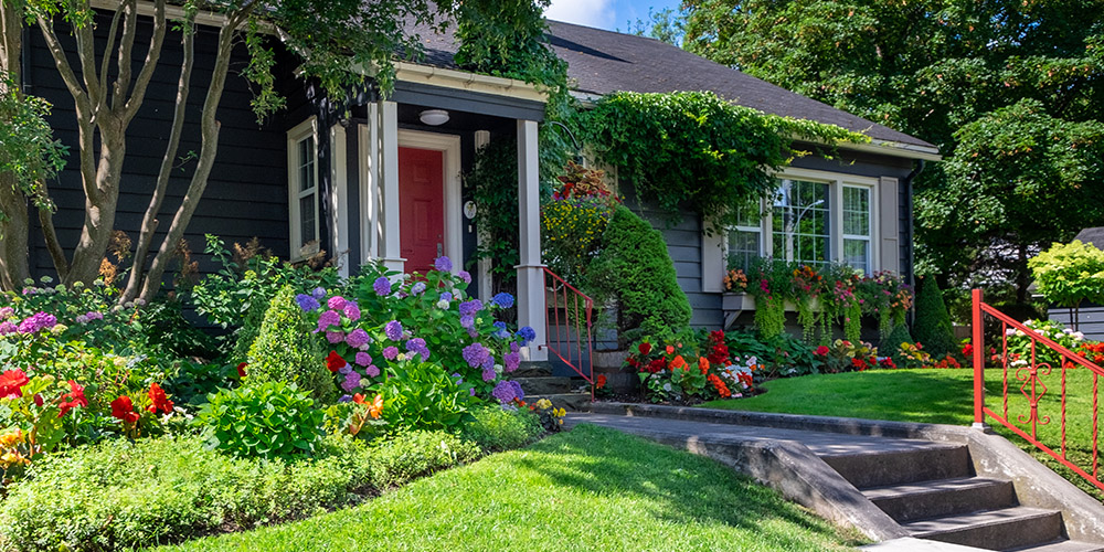 Tips for Designing a Stunning Front Yard - Millcreek Garde