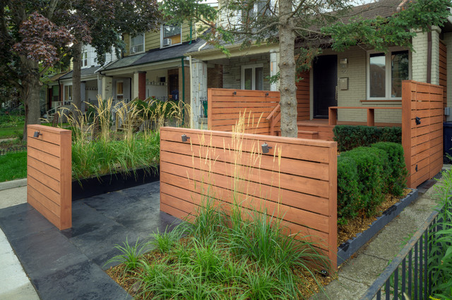 6 Front Yards That Balance Privacy With Curb Appe