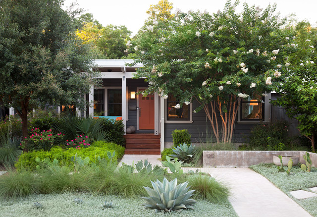 6 Front Yards That Balance Privacy With Curb Appe