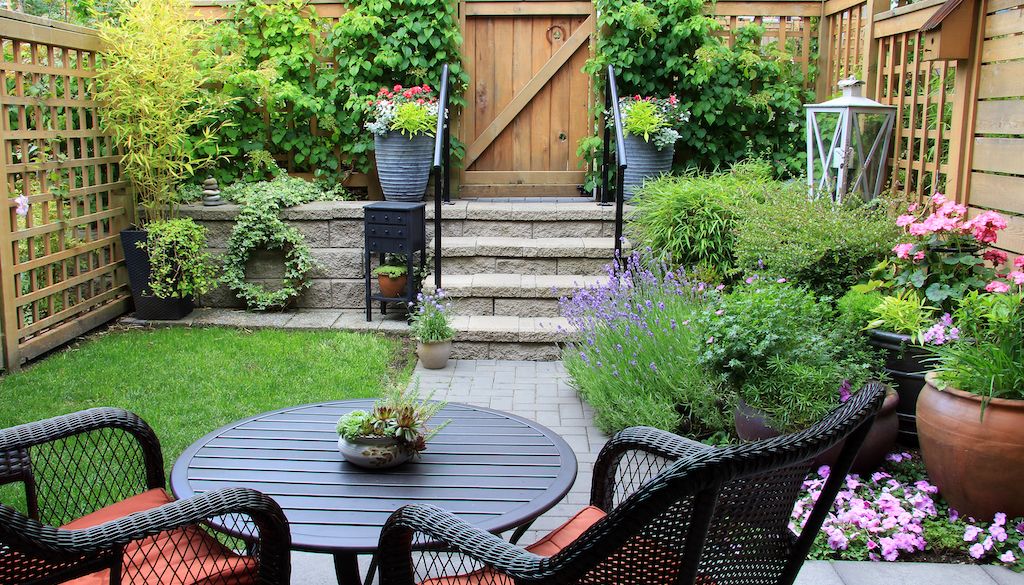 Small Backyard Landscaping Ideas to Maximize Your Spa