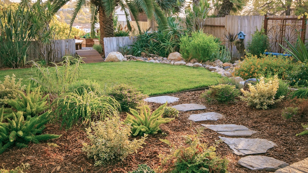 Dry-Set Natural Garden Path | DIY Garden Path | STIHL U