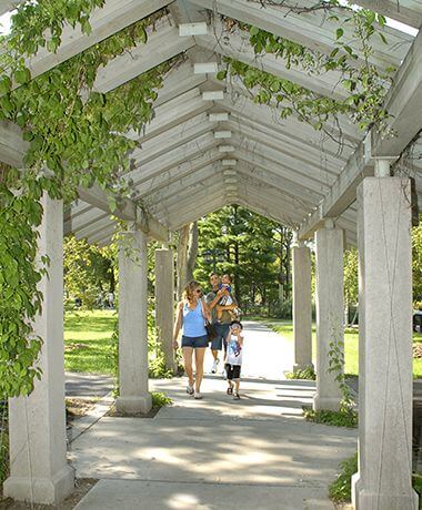 Minnehaha Falls Pergola Garden - Minneapolis Park & Recreation Boa