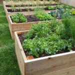 How to Make a SImple Garden Planter Box - raised bed garde