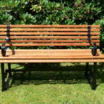 Bench (furniture) - Wikiped