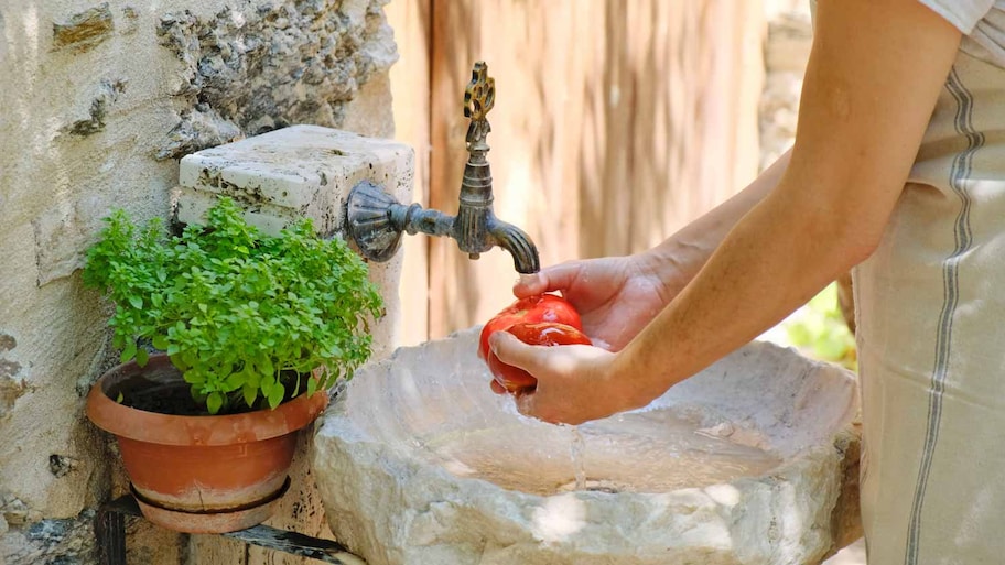 7 Outdoor Sink Ideas for Your Kitch