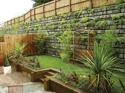 13 Garden Wall Ideas | Marshal