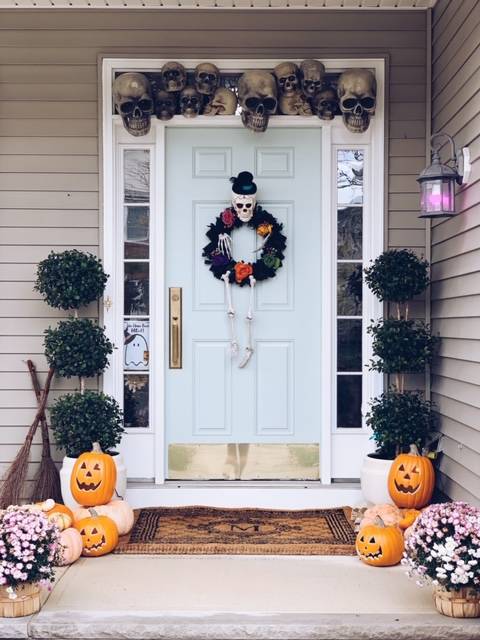 Halloween Front Porch & Decor Ideas - The Pink Dre