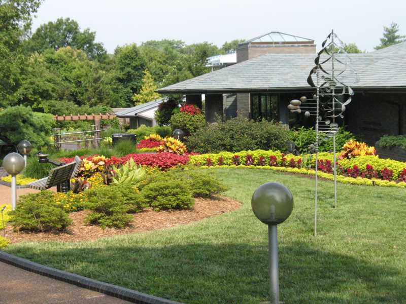 Visit the Center for Home Gardeni