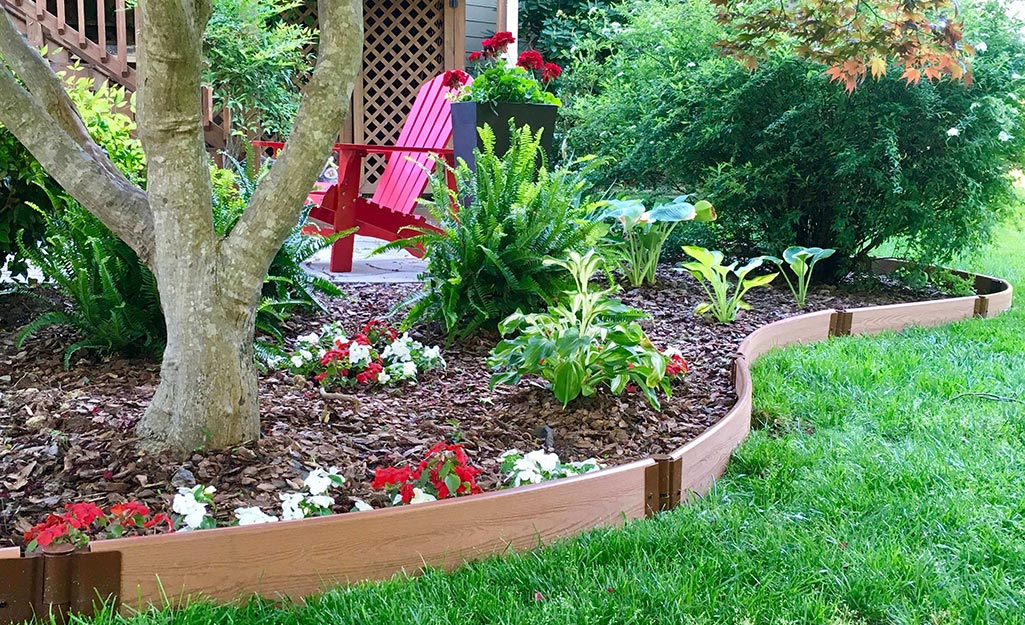 Best Landscape Edging for Your Yard - The Home Dep