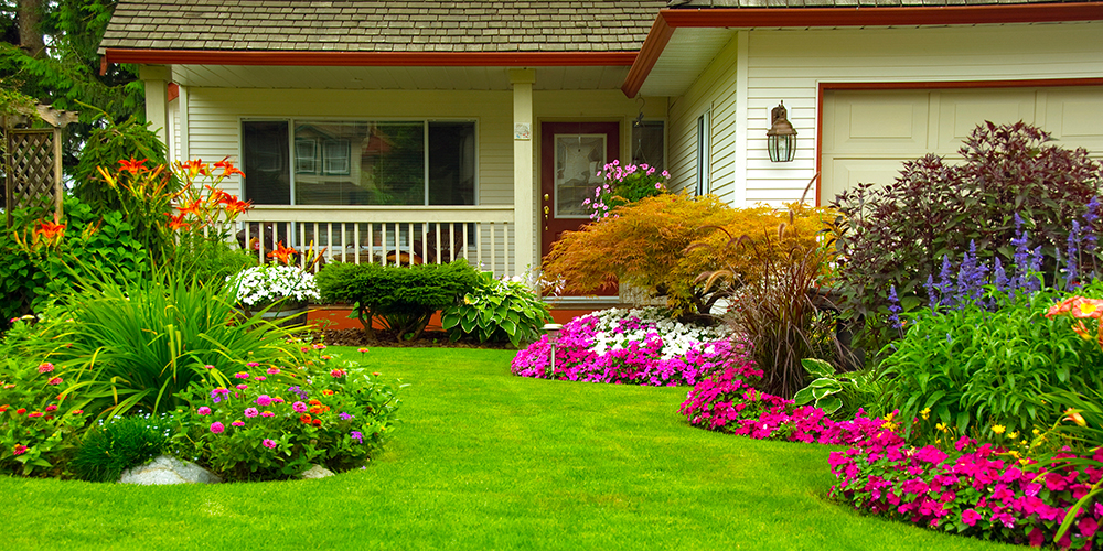 4 Tips for Curb Appeal Landscaping - Iowa City Real Estate | Lepic .