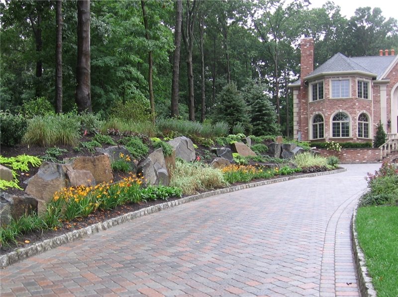 17+ Driveway Design Ideas for a Great 1st Impression - Landscaping .