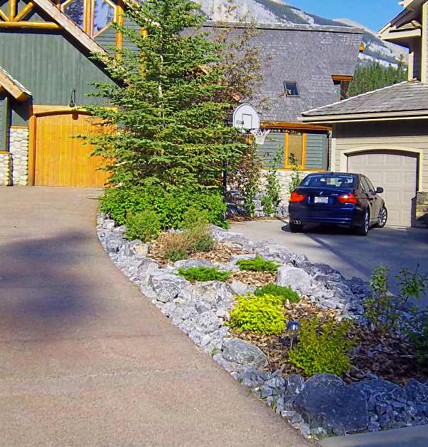 Driveway Landscaping Pho