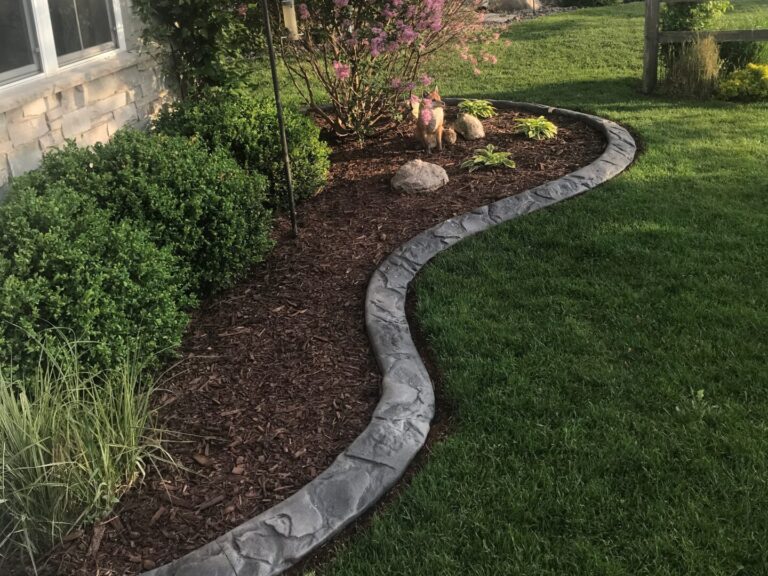 Premium Concrete Landscape Edging And Borders | Cedar Creek Curbi