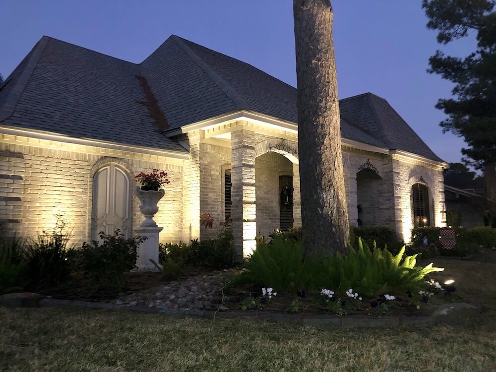 Large Outdoor Landscape Lighting Kit - Houston Landscape Pr